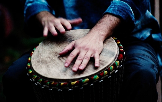 В Мурманске звучат этнические барабанные ритмы