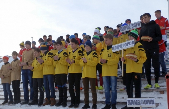 В Мончегорске прошли соревнования по мини-футболу на снегу