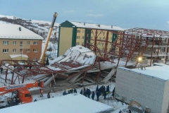 Новости  - В Гаджиево рухнула стена строящегося дома, погиб человек