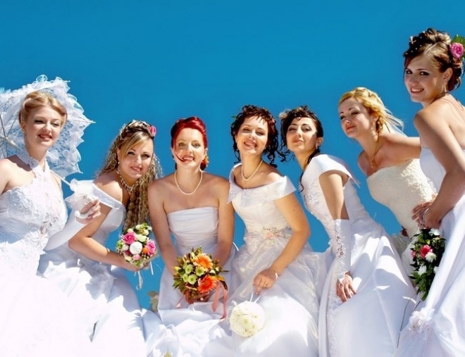 В ЗАТО Александровск приглашают девушек на парад невест