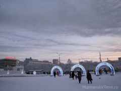 Новости  - В Мурманске разбирают новогодние ёлки